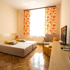 Hostal 24, Cracovia