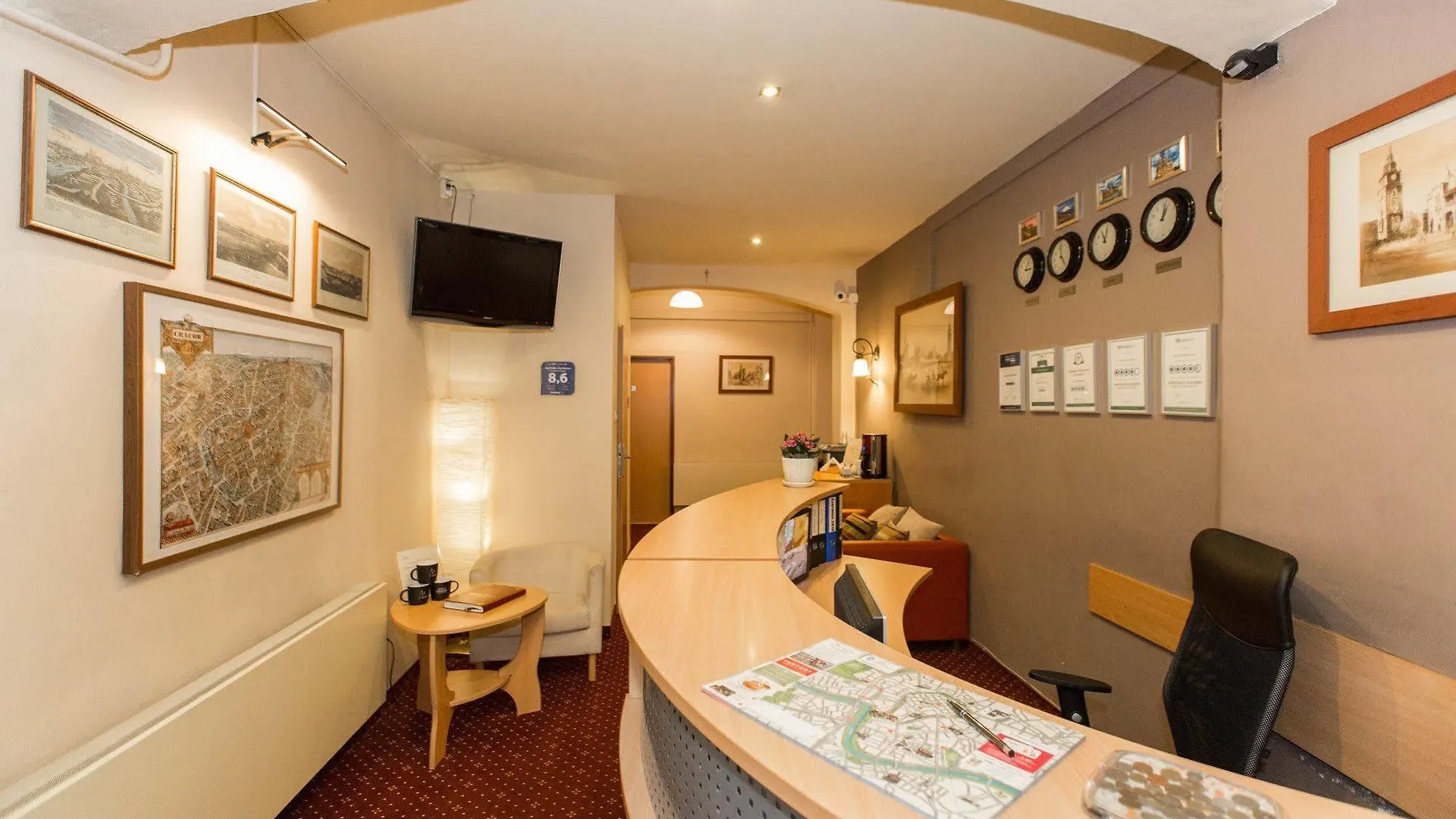 Maly Krakow Aparthotel 2*,